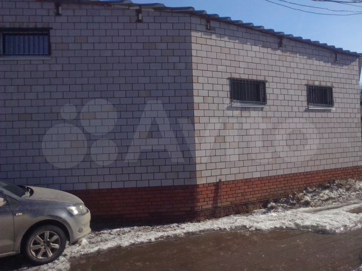 Гараж, > 30 м²