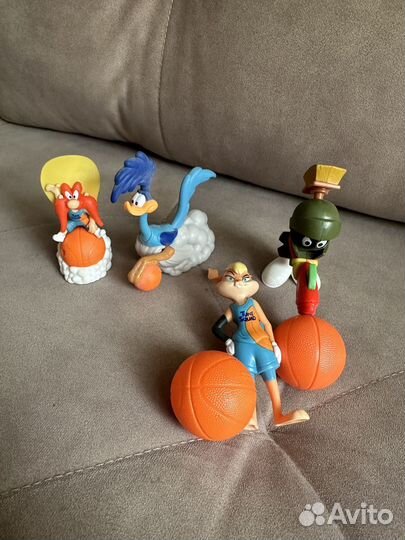 Игрушки macdonalds