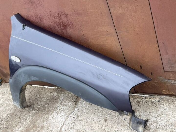 Крыло переднее правое Mazda Tribute