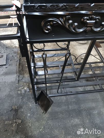 Мангал с крышей