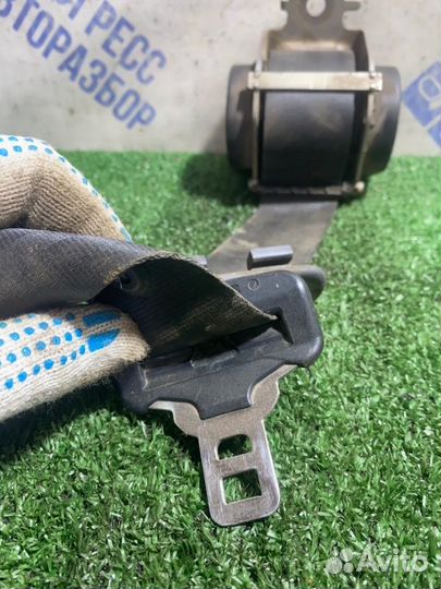 Ремень безопасности задний левый Renault Logan