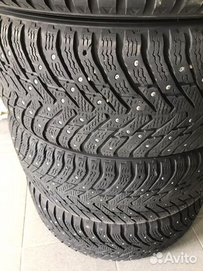 Nokian Tyres Hakkapeliitta 8 SUV 235/55 R17 103T