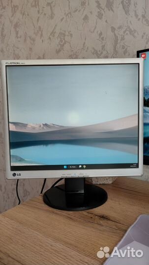 Монитор LG