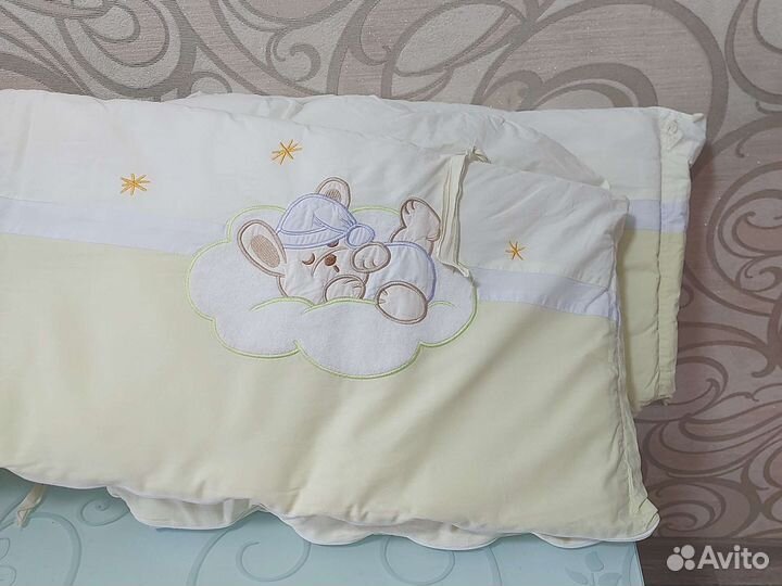 Мягкие бортики для детской кроватки