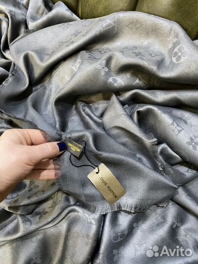 Платок шаль Louis Vuitton шерсть шелк 140 см