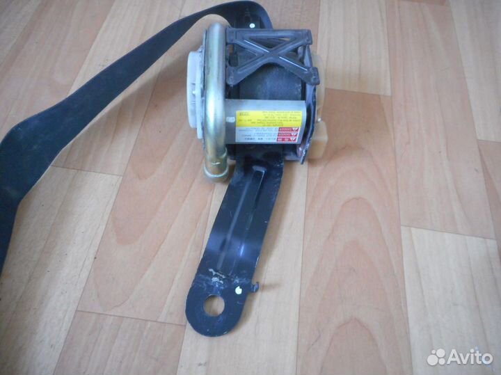 Ремень безопасности передний правый Nissan Almera (00-06 года) N16