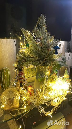 Стойка с кронштейном для тв