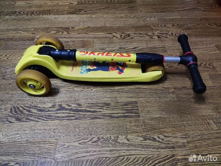 Самокат 3х колесный
