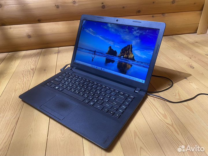 Компактный ноутбук Lenovo/4gb/250gb