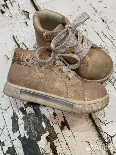 Ботинки для девочки 22 размер