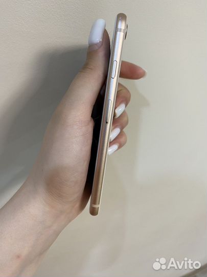 iPhone 8 64 гб