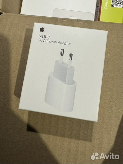 Зарядное устройство для телефона iPhone 20w