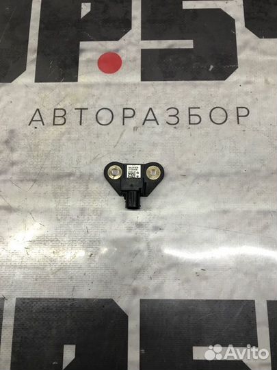 Датчик удара передний левый Infiniti Fx35 S51 3.5