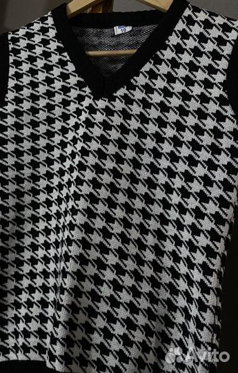 Жилетка безрукавка