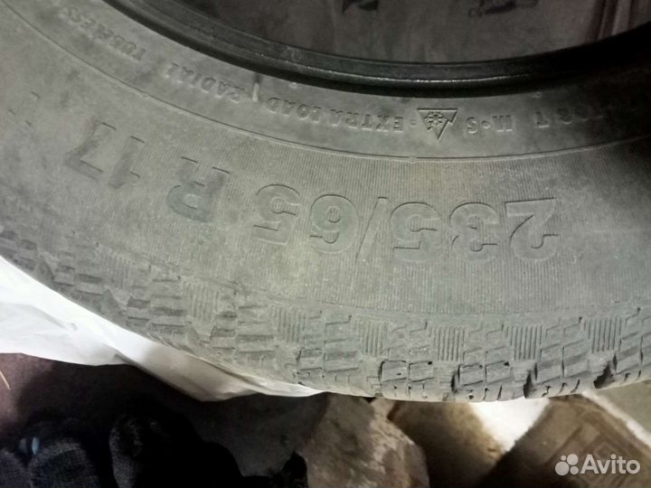 Continental ComfortContact - 5 235/65 R17