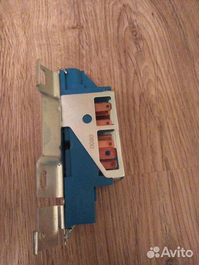 Контактная группа замка зажигания