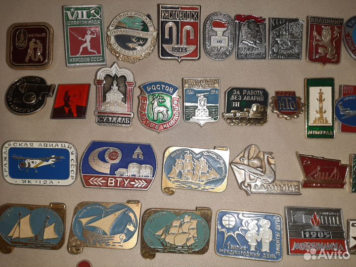 Значки СССР коллекционные