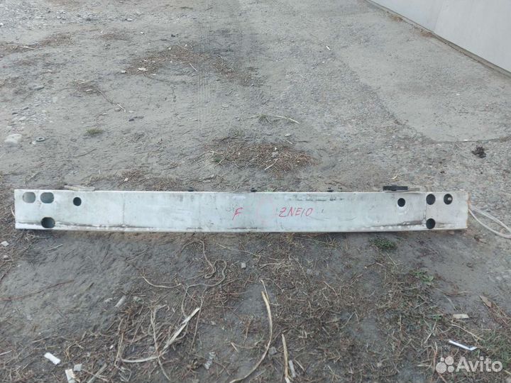 Разное на toyota wish 2003г