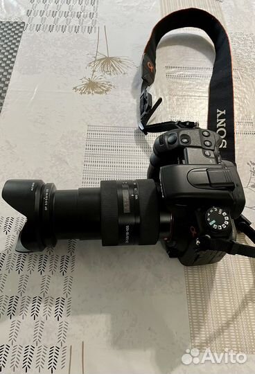 Зеркальный фот Sony Alpha 700