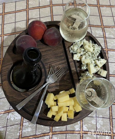 Столик винный складной деревянный