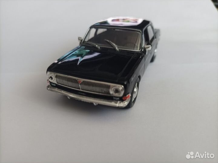 Модель автомобиля Газ-24 Волга