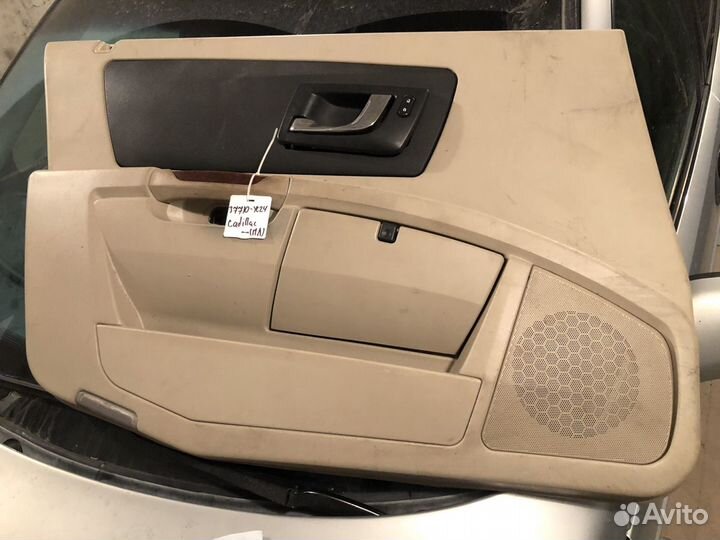 Обшивка двери Cadillac srx1