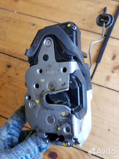 Замок двери Opel Astra J 2012 1.4 АКПП