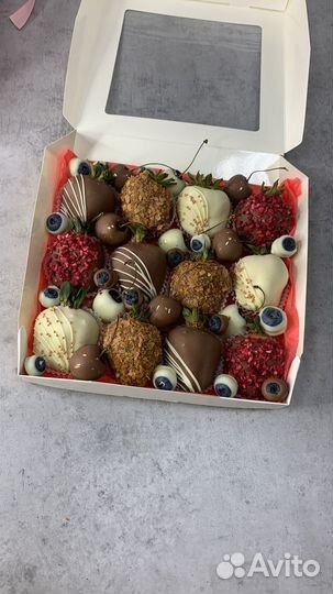 Клубника в шоколаде ручной работы