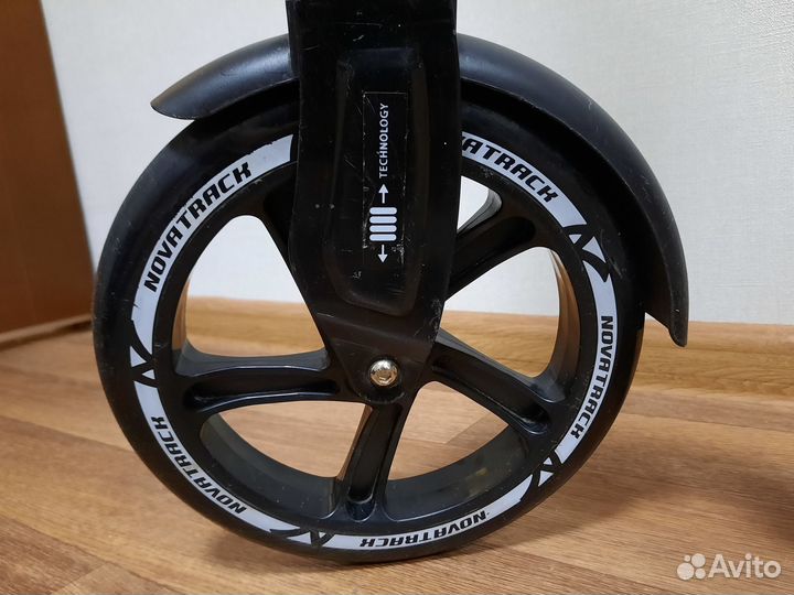 Самокат городской Novatrack Versa