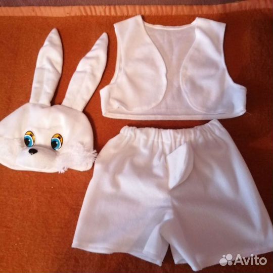 Заяц, лев. Костюм новогодний