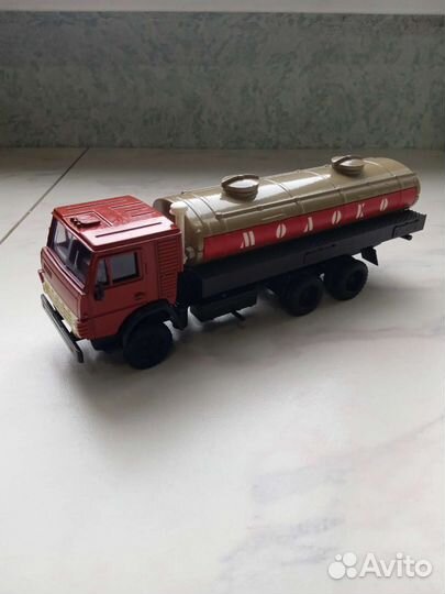 Модель камаз советский молоковоз 53212 СССР