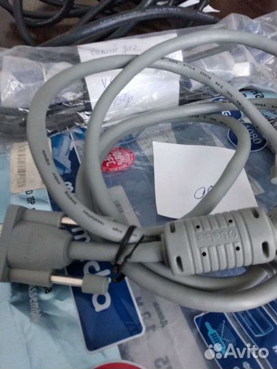 Кабеля для монитора VGA и проектора