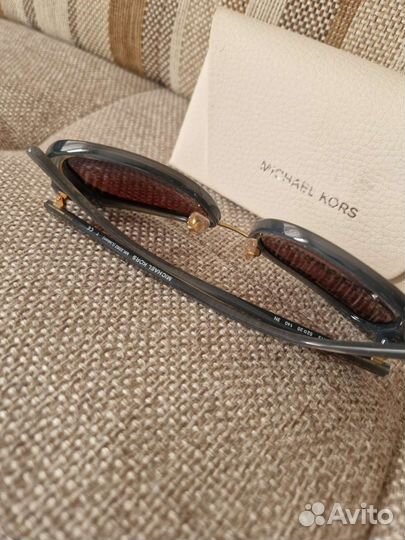 Новые очки Michael Kors