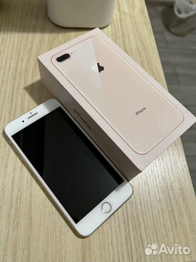iPhone 8 Plus, 64 ГБ