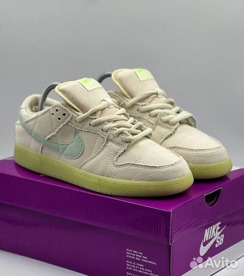 Кроссовки Nike SB Dunk Low Mummy Poison