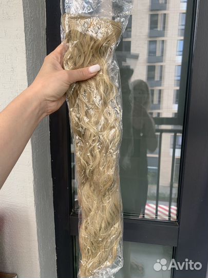 Волосы на заколках