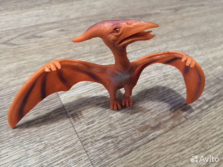 Фигурки динозавров