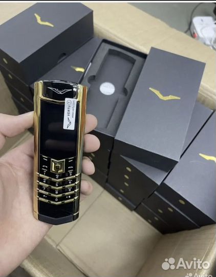 Vertu Ascent 2010, 32 ГБ