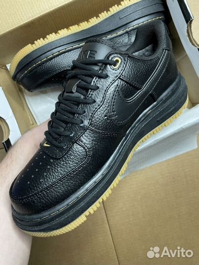 Зимние Nike AF1 Luxe мех (чёрные)