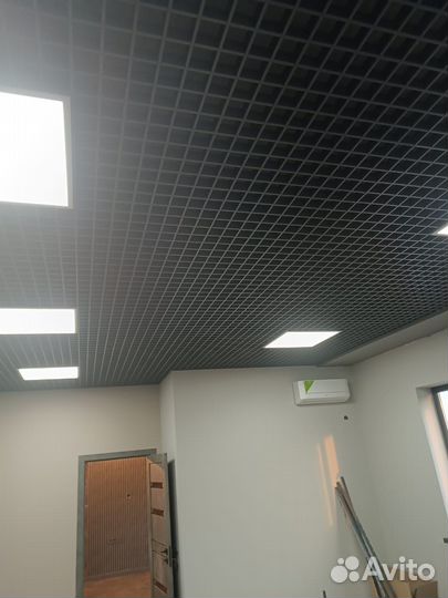 Потолок грильято 75х75/Цвет графит