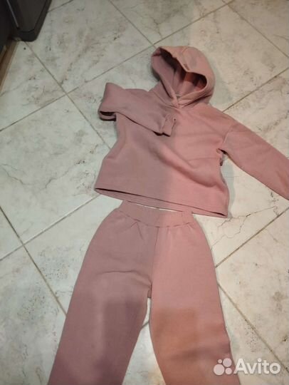 Утеплённый спортивный костюм на девочку 140-146