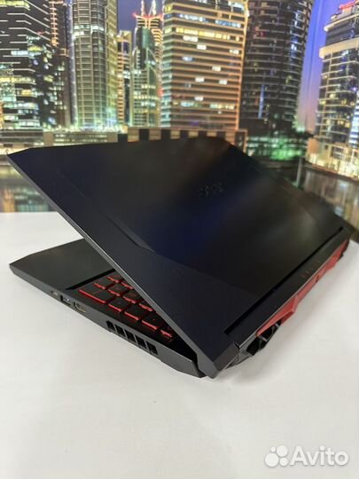 Acer Nitro 5/i7-10750h/GTX1650ti/120hz/16gb