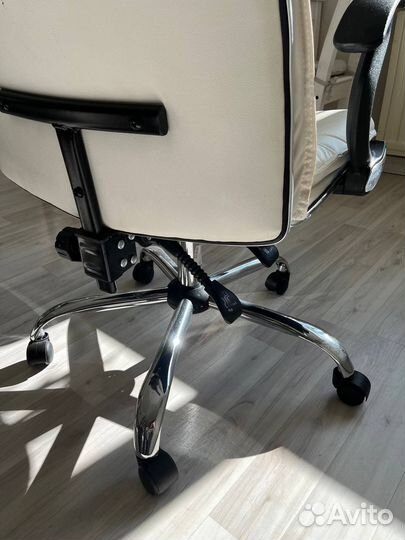 Компьютерное кресло б/у