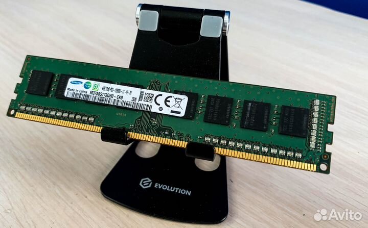 Оперативная память Samsung 4 гб DDR3 1600MHz