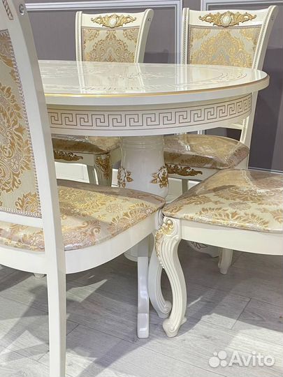 Стол и Стулья