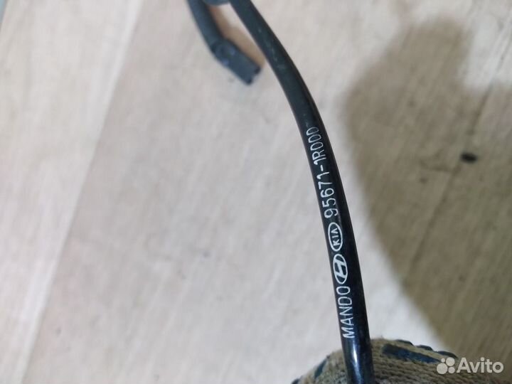 Датчик abs передний левый Kia Rio 3 седан 1.6 G4FC