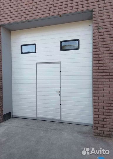 Гаражные секционные ворота с установкой