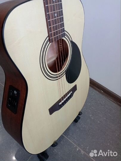 Акустическая гитара Cort AF 510E