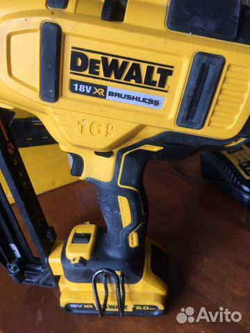 Нейлер dewalt