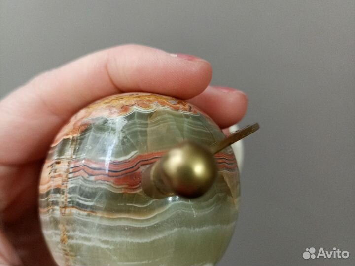 Часы настольные из оникса